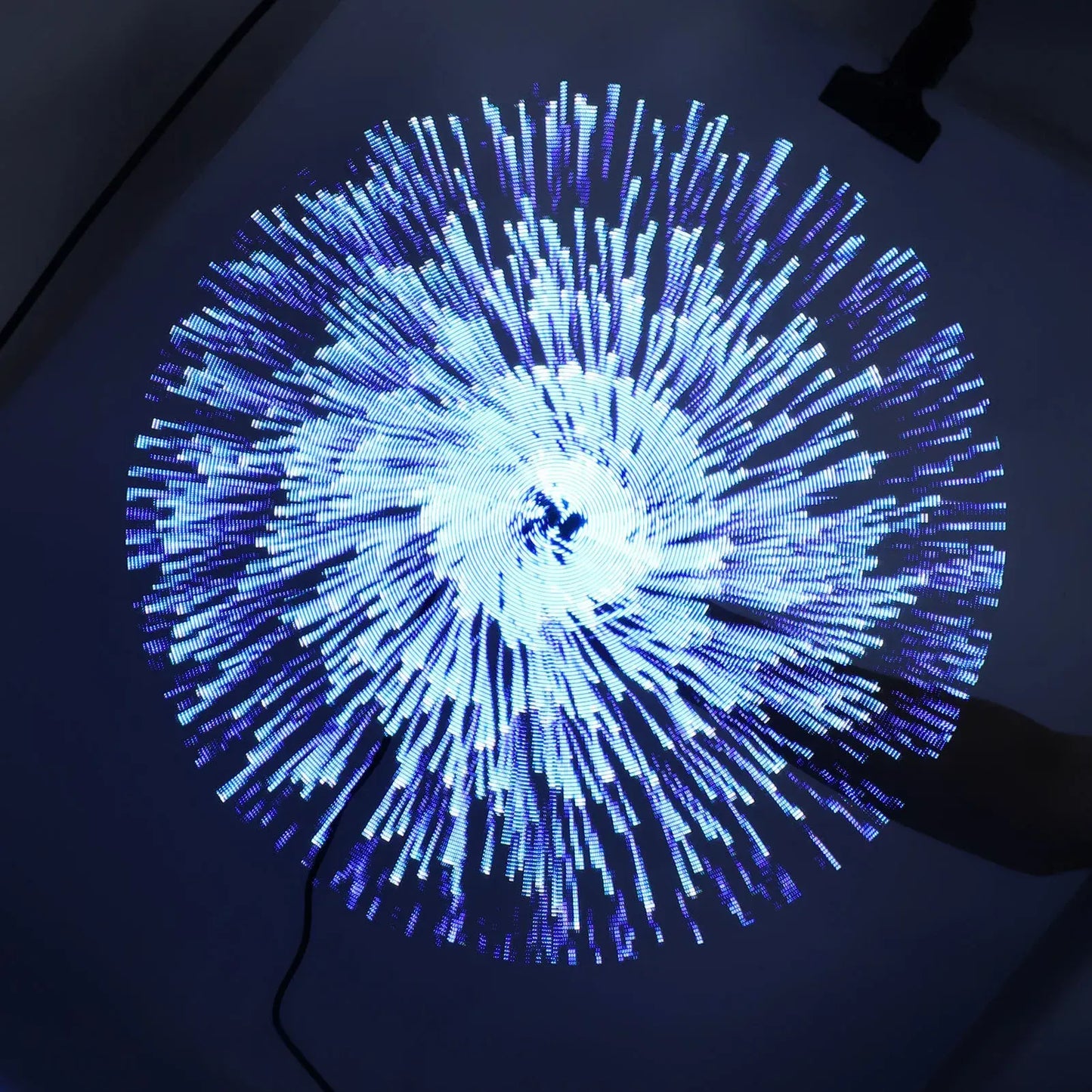 3D LightFan – Stunning Holograms